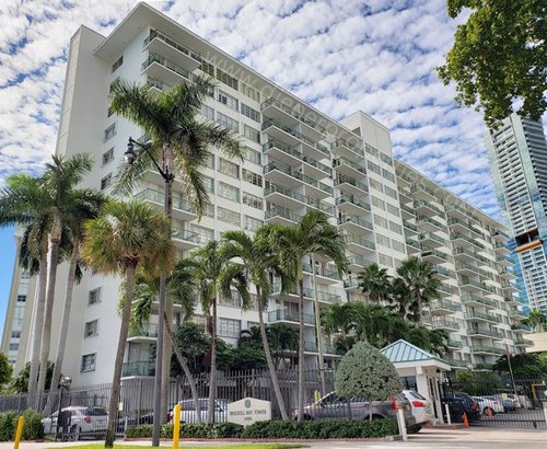Brickell Bay Tower building